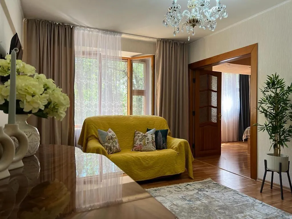 Ауэзова Retro Apartment Almaty