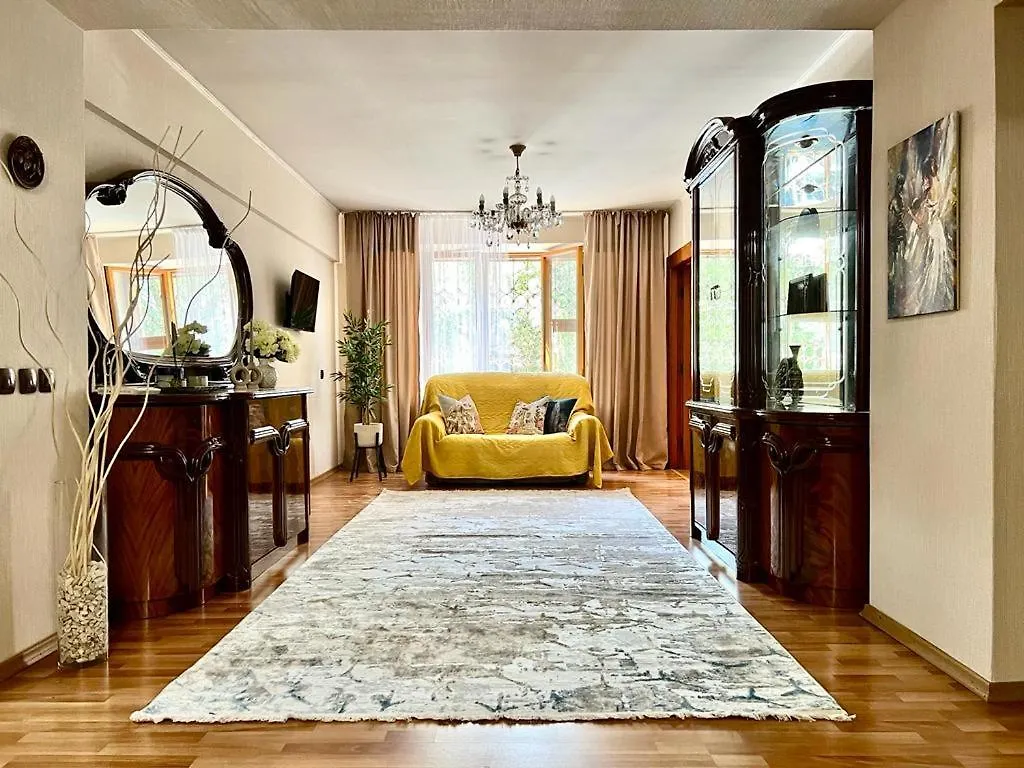 Ауэзова Retro Apartment Almaty