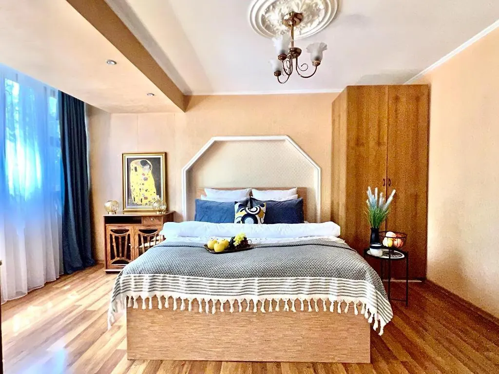 Ауэзова Retro Apartment Almaty